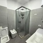 아파트 Lori's Seaside Modern *