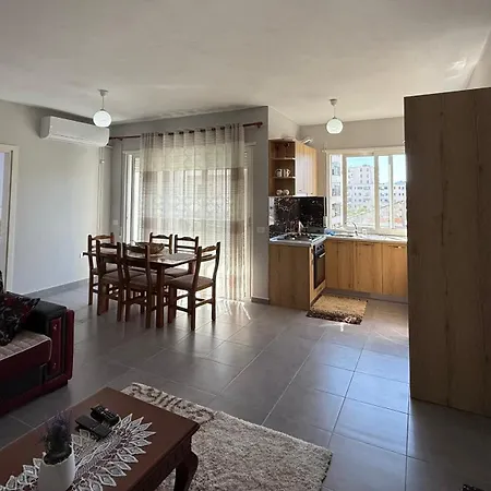 شقة Lori's Seaside Modern