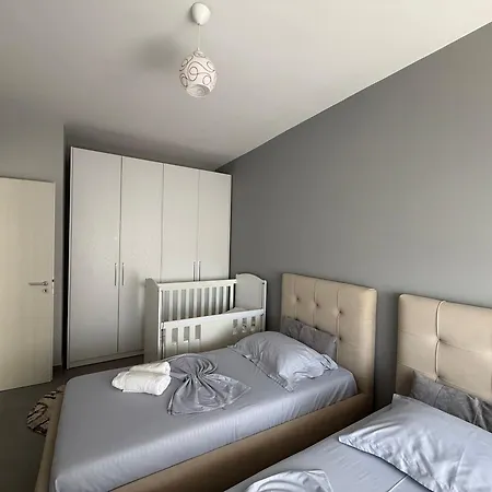 Lori's Seaside Modern *
