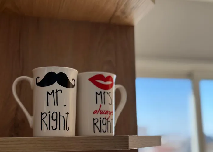 Lori's Seaside Modern Appartement