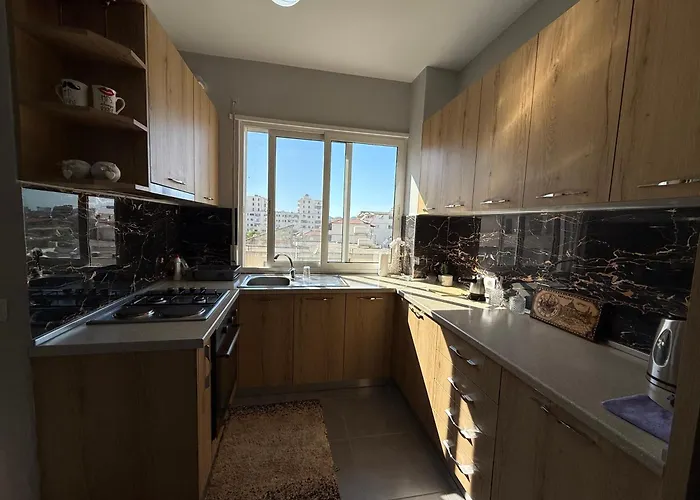 Lori's Seaside Modern * Durrës