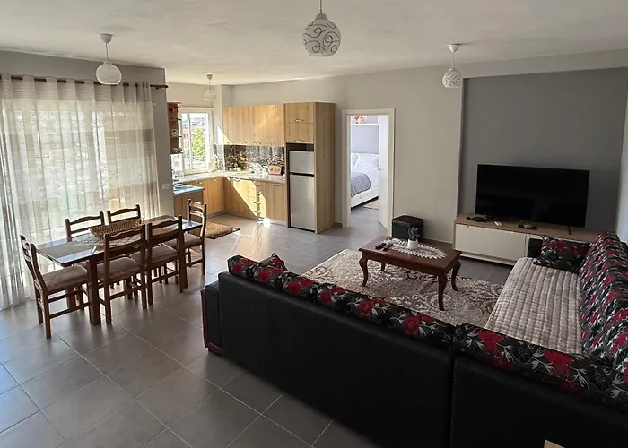 Lori's Seaside Modern Appartement