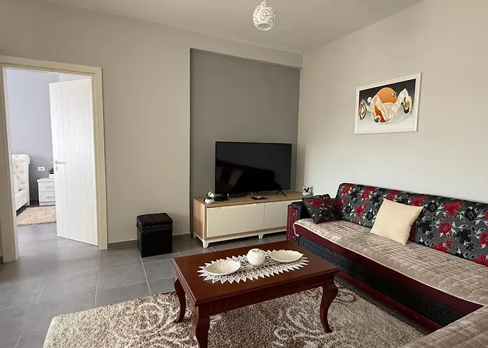 Lori's Seaside Modern *