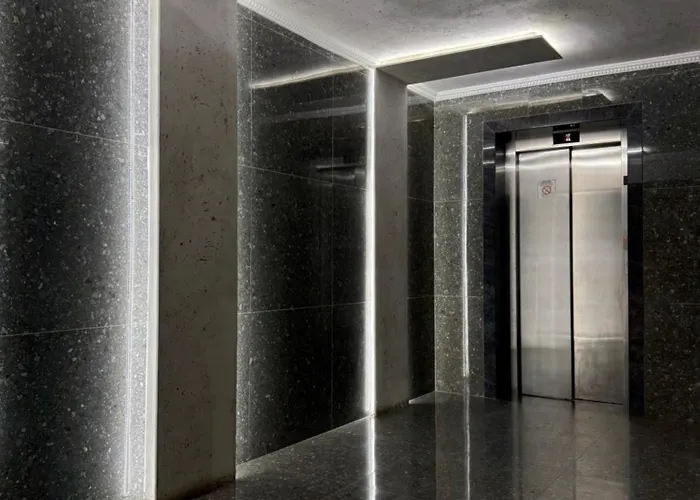 Lori's Seaside Modern * Durrës